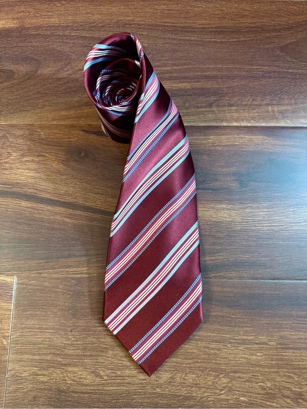 ERMENEGILDO ZEGNA Burgundy Striped Silk Repp Tie - Classic Formal Accessory